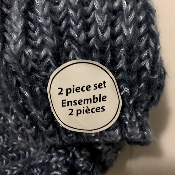 George - Toque and Scarf - Picture 4 of 5